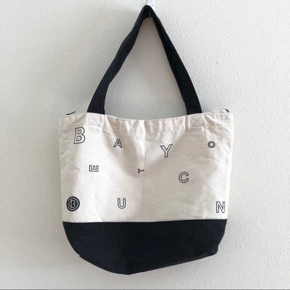 BeautyCon NYC Large Canvas Zip Tote - Picture 3 of 5